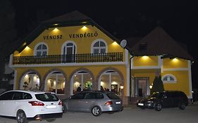 Venusz Panzio Es Vendeglo